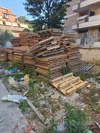 Bancali di legno gratuiti