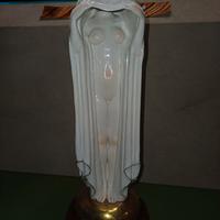 Porcellana damina nuda misteriosa di Luigi Fabris