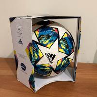 Pallone Champions League stagione 2019/2020