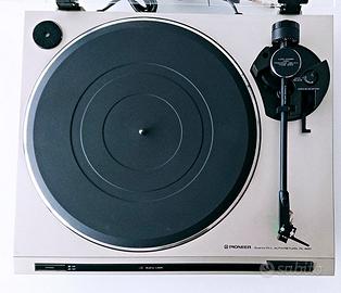 Giradischi Pioneer PL-620 + preamp Behringer