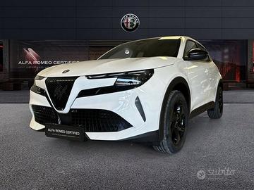 Alfa Romeo Junior 1.2 145CV Hybrid eDCT6 ibrida