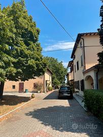 Villa con depandance , giardino, terreno 10000mq