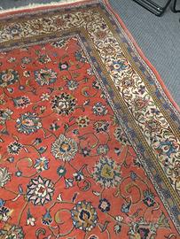 Tappeto orientale cucito a mano