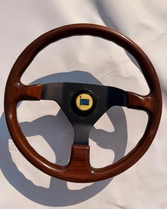 Volante in legno Momo Design