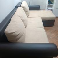 Divano letto usato con penisola discreto.