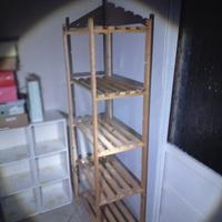 Scaffale in legno 