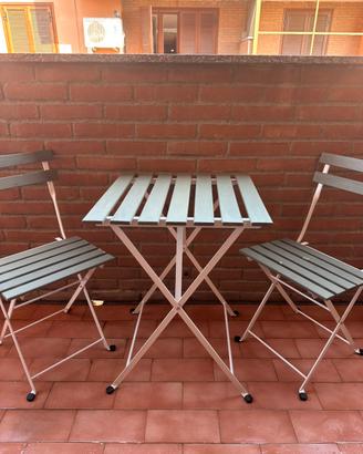 Tavolo e sedie da giardino Ikea