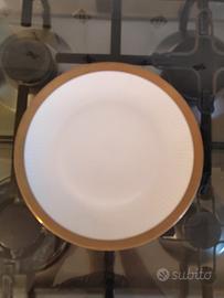 24 Piatti in Porcellana Bavarese con Bordo Oro 