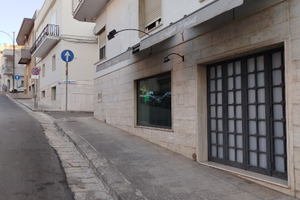 Locale commerciale zona centrale