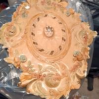 Rosone a rombo colorato e decorato