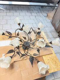 Lampadario in ferro battuto