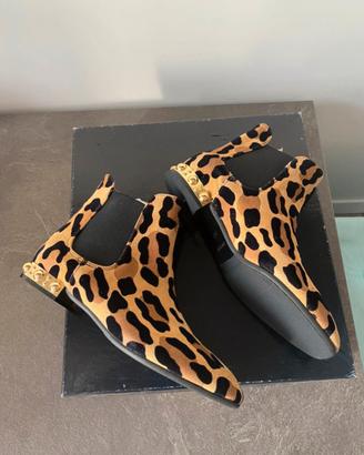 Stivaletti Chelsea Leopardati con Borchie
