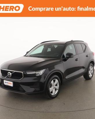 VOLVO XC40 YV1XZL4V8P2918132