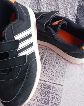 Scarpe Adidas Nere  Ragazzo 