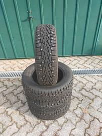 4 Gomme Nokian M+S chiodate 175/65 R14 86T XL