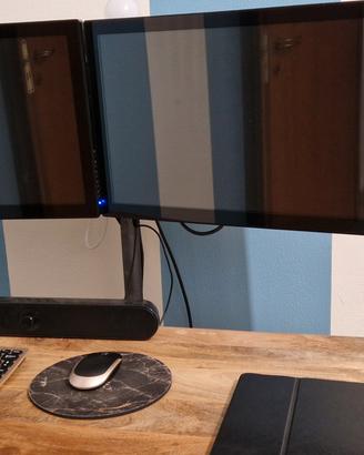 2 schermi monitor 22 pollici NEOVO