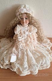 Bambola porcellana Cleo 