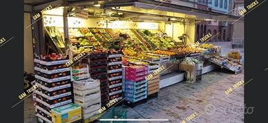 Iveco Eurotech 260E31 negozio MERCATO