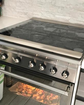 piano cottura a gas con forno integrato