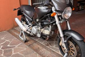 Ducati Monster 750 Dark