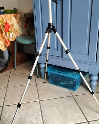 Cavalletto per macchina fotografica e videocamera