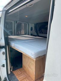 Camperizzazione- letto per Fiat Scudo