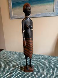 Scultura artigianale in legno donna africana
