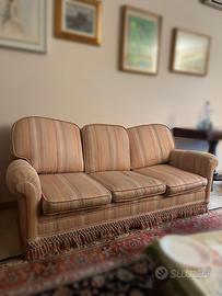 Due divani da 3 e 2 posti