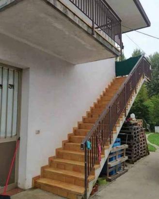 Immobile in asta di 108 m² con box auto a Giavera 