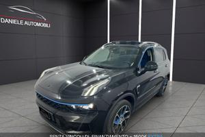LYNK&CO 01 01 PHEV