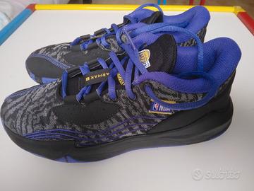scarpa basket NBA Lakers Tarmak