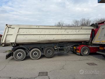 Semirimorchio schmitz