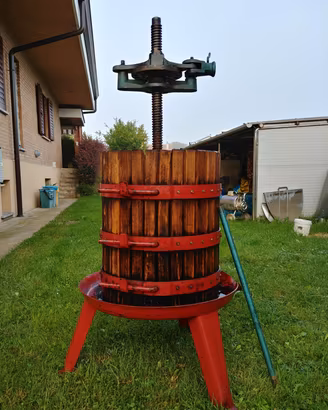 torchio uva vino