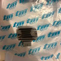 Regolatore tensione NUOVO ORIGINALE TM 125 FI