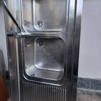 Lavabo in acciaio a doppia vasca