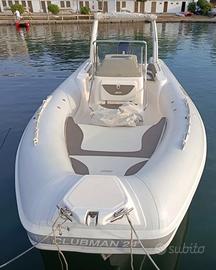 JOKER BOAT CLUBMAN 24  CON MOTORE SUZUKI 250 CV