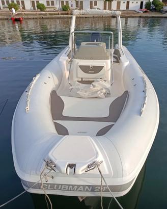 JOKER BOAT CLUBMAN 24  CON MOTORE SUZUKI 250 CV