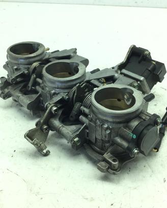 TRIUMPH STREET TRIPLE 675 R 675 CORPO FARFALLATO 2