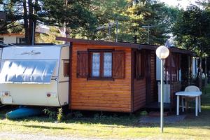 Roulotte con casetta al Lago Campeggio.Dervio