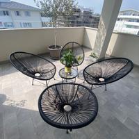 Set poltrone e tavolino da giardino