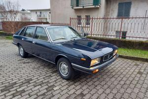 Lancia Gamma 2000 berlina 1a serie 1978