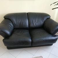 DIVANi CHATEAU D'AX IN PELLE NERA