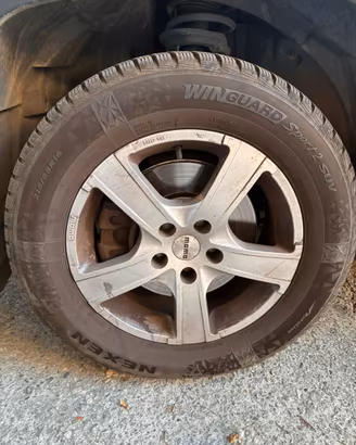 Pneumatici invernali 215/65/16