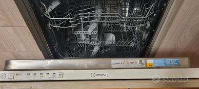 lavastoviglie Indesit incasso incassata 