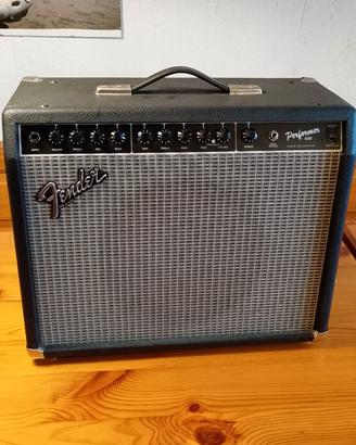 Amplificatore Fender performer 650