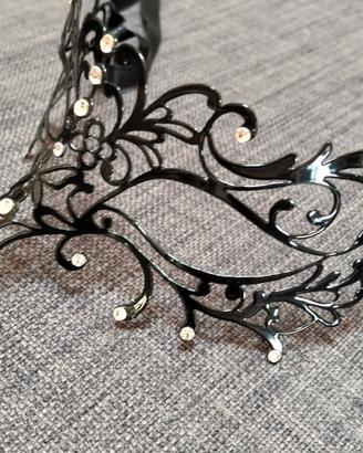 Maschera Metallo Nera con Strass 