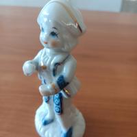 Bambolina in ceramica di capodimonte 