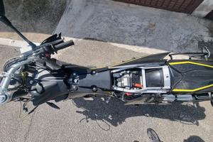 SWM SM 125R smembro