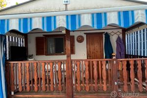 Bungalow con roulotte ad Albenga 