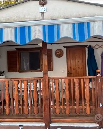 Bungalow con roulotte ad Albenga 